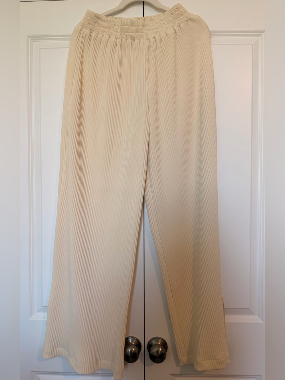 Lane 201 Ava Pleated Top and Pants Set - Picture 5 of 8